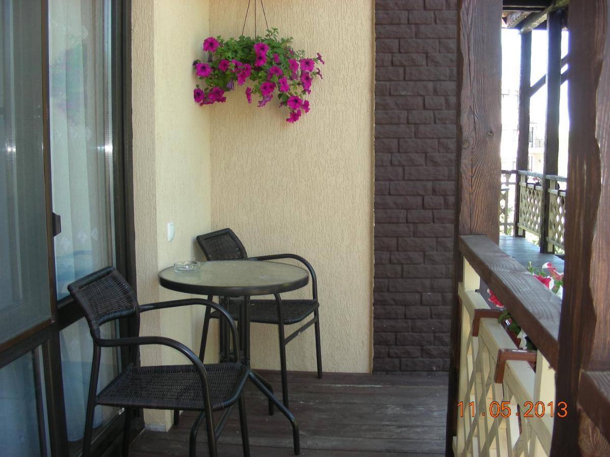 Гостиный Двор Odessa Extérieur photo