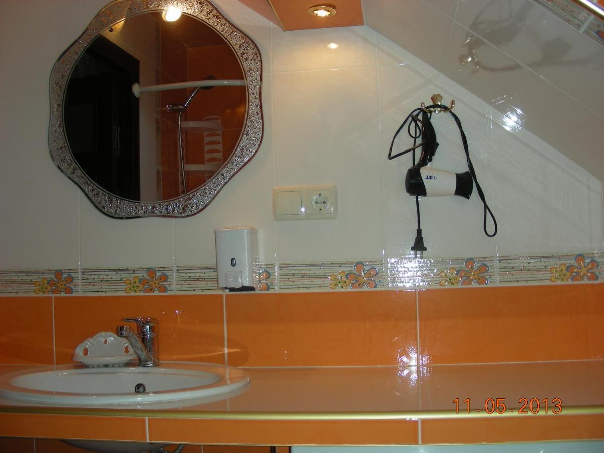 Гостиный Двор Odessa Extérieur photo